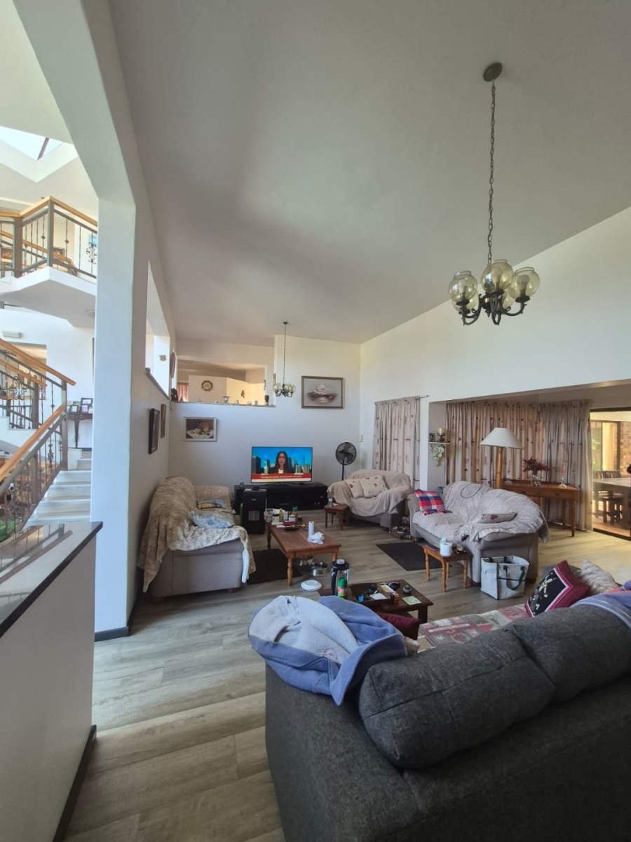 5 Bedroom Property for Sale in Blue Bend Eastern Cape